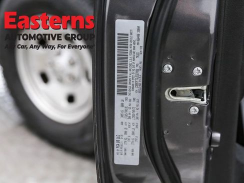 Used 2018 RAM 1500 Tradesman image 33