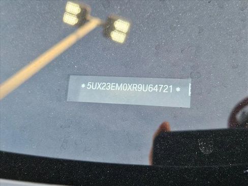 Used 2024 BMW X7 xDrive40i w/ M Sport Package image 15