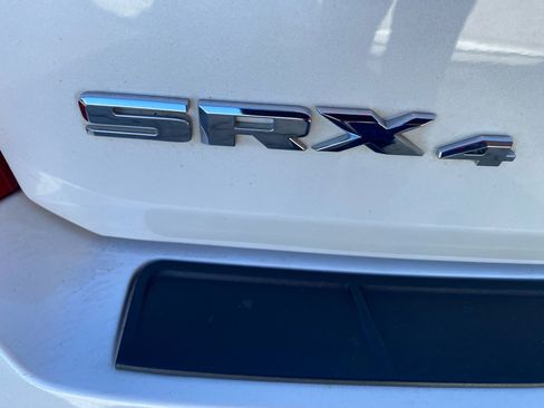 Used 2010 Cadillac SRX Premium image 8