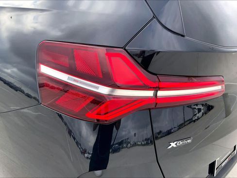 Used 2025 BMW X3 xDrive30i w/ Premium Package image 25