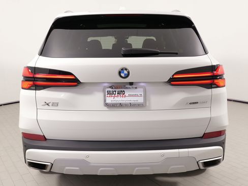 Used 2024 BMW X5 xDrive40i image 12