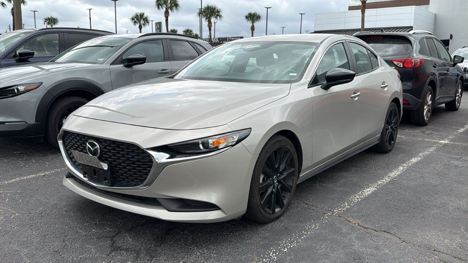 Used 2024 MAZDA MAZDA3 s FWD image 4