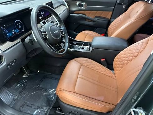 Used 2022 Kia Sorento SX Prestige w/ Rust Color Package AWD/4WD image 16