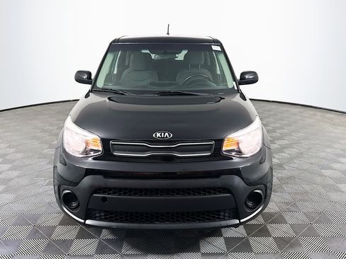 Used 2018 Kia Soul FWD image 2