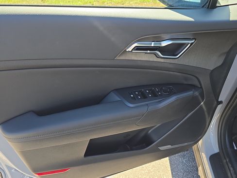 New 2026 Kia Sportage X-Line image 18