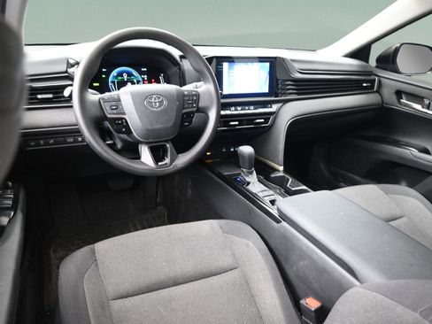 Certified 2025 Toyota Camry LE image 35