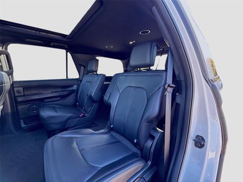 Used 2021 Ford Expedition Limited image 19