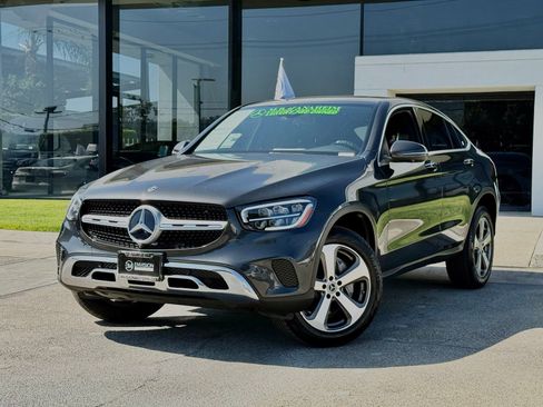 Used 2020 Mercedes-Benz GLC 300 4MATIC Coupe image 2