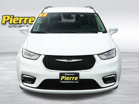 Used 2022 Chrysler Pacifica Touring-L FWD image 5