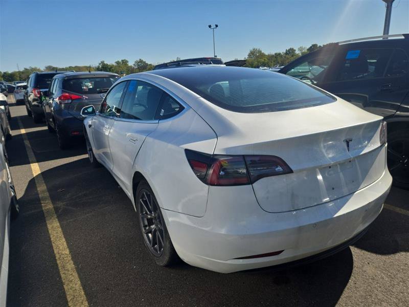 Used 2018 Tesla Model 3 Mid Range RWD image 8