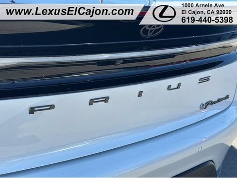 Used 2024 Toyota Prius Prime FWD image 21