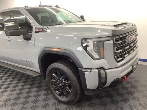Used 2024 GMC Sierra 3500 AT4 w/ AT4 Premium Plus Package AWD/4WD image 25