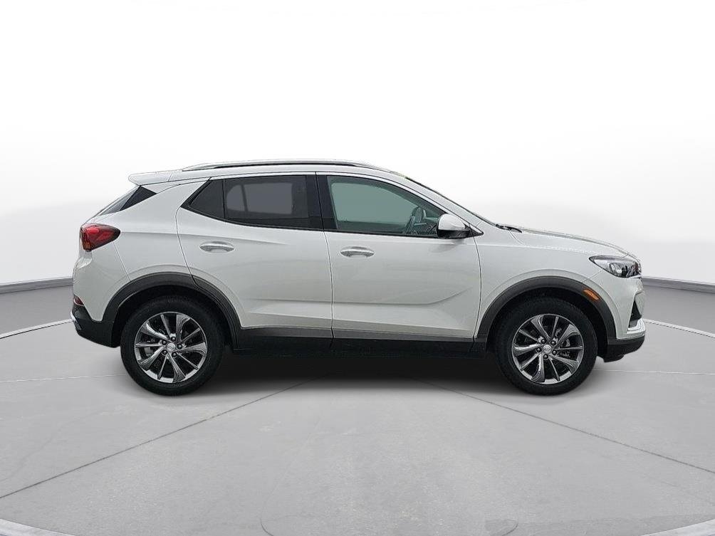 Used 2022 Buick Encore GX Essence w/ Advanced Technology Package AWD/4WD image 5