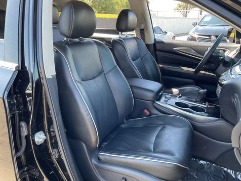 Used 2019 INFINITI QX60 Luxe w/ Essential Package FWD image 20