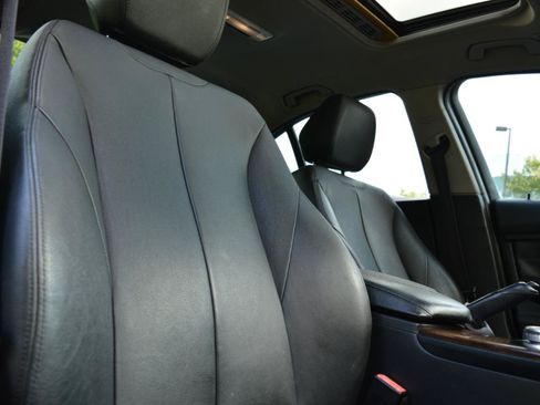 Used 2014 BMW 328i Sedan RWD image 21