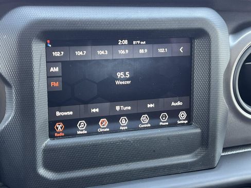 Used 2023 Jeep Wrangler Unlimited Sport AWD/4WD image 22