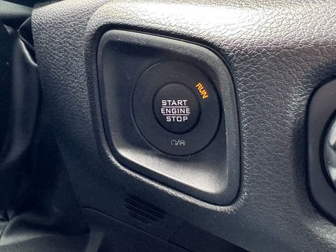 Used 2024 Jeep Wrangler Unlimited Sport AWD/4WD image 28