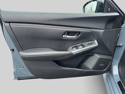 Certified 2025 Nissan Sentra SR w/ SR Premium Package image 13