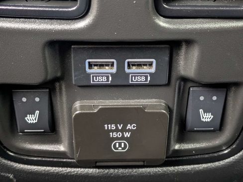 Used 2024 Dodge Durango GT AWD/4WD image 15