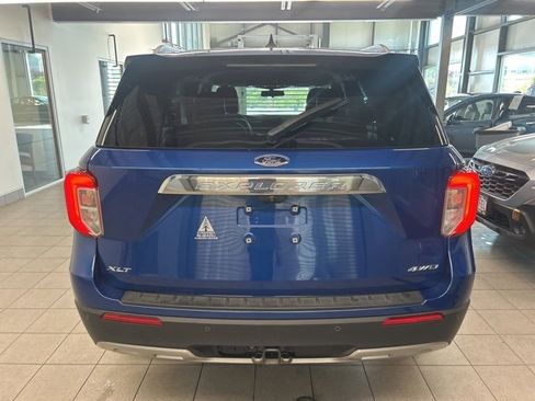 Used 2021 Ford Explorer XLT w/ Equipment Group 202A image 6