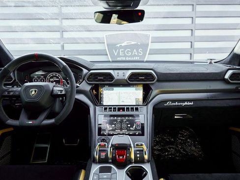 Used 2024 Lamborghini Urus Performante image 49