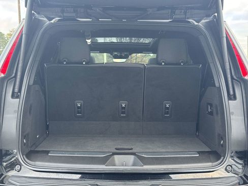 Used 2022 Cadillac Escalade Sport AWD/4WD image 31