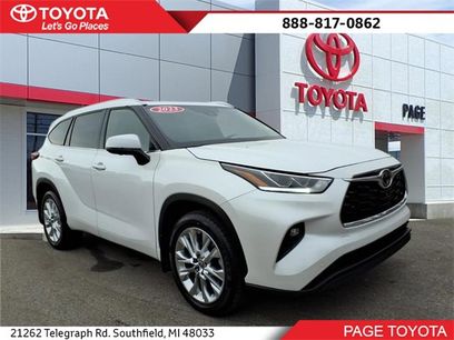 Used 2023 Toyota Highlander Limited