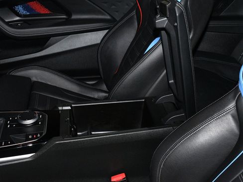 Used 2023 BMW M2 w/ Lighting Package RWD image 42