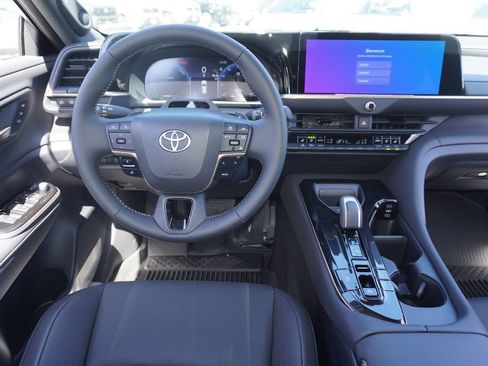 New 2026 Toyota Crown Signia AWD/4WD image 10