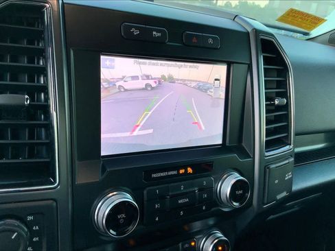 Used 2019 Ford F150 Lariat w/ Equipment Group 502A Luxury AWD/4WD image 28