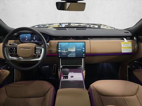 New 2026 Land Rover Range Rover Long Wheelbase SE image 9