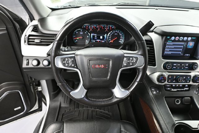 Used 2018 GMC Yukon XL SLT w/ Open Road Package AWD/4WD image 21