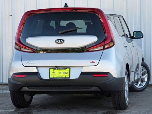 Used 2021 Kia Soul S image 4