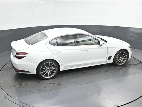 Used 2024 Genesis G70 2.5T image 37