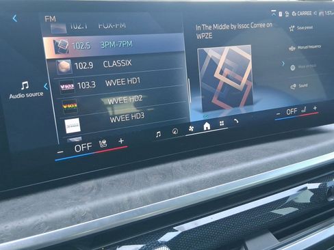 Used 2024 BMW X5 xDrive40i w/ M Sport Package image 25