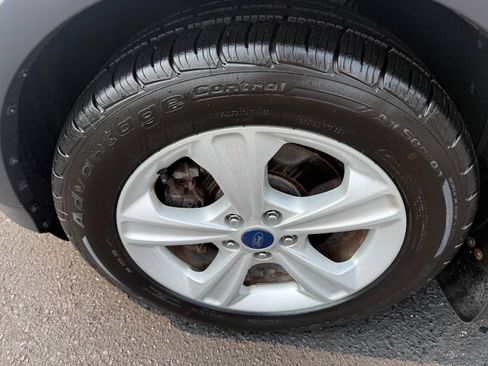 Used 2014 Ford Escape SE w/ Equipment Group 201A AWD/4WD image 9