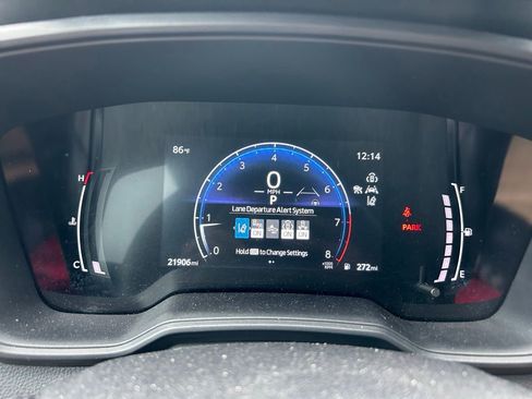 Certified 2025 Toyota Corolla SE w/ SE Premium Package FWD image 22