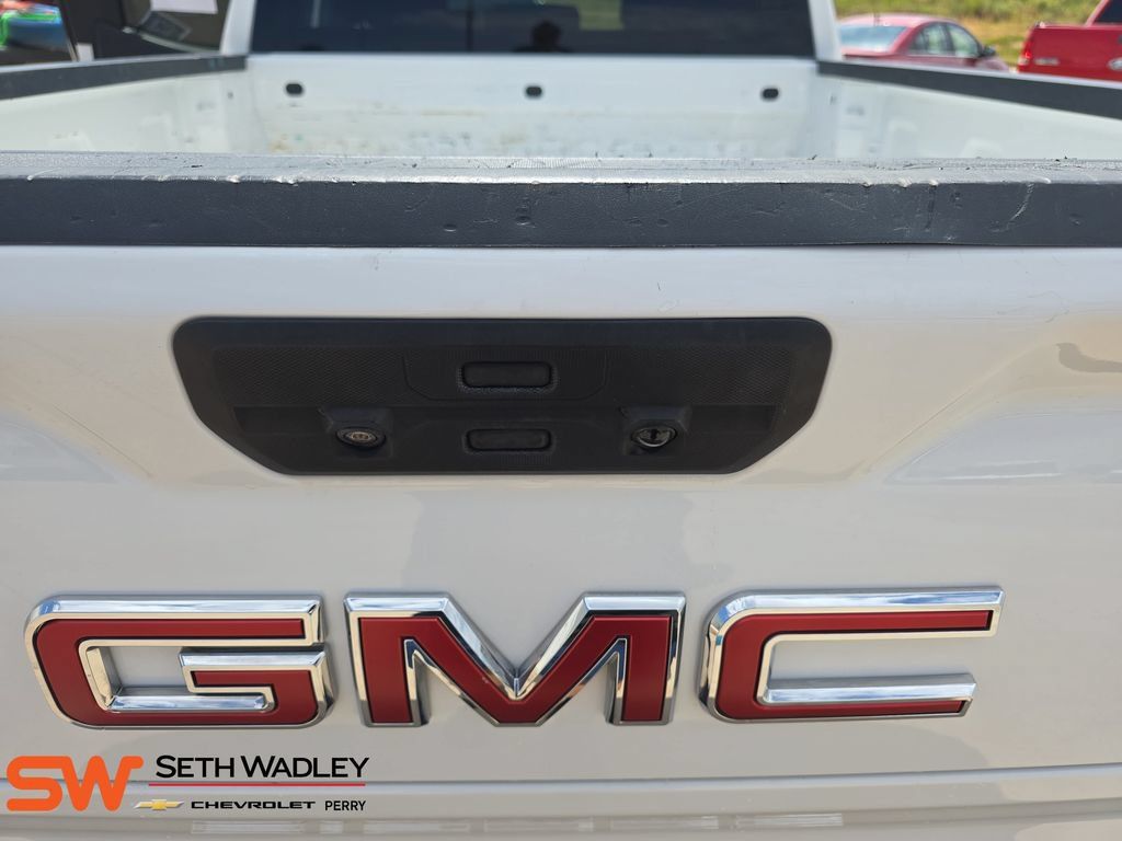 Used 2022 GMC Sierra 1500 SLE AWD/4WD image 14