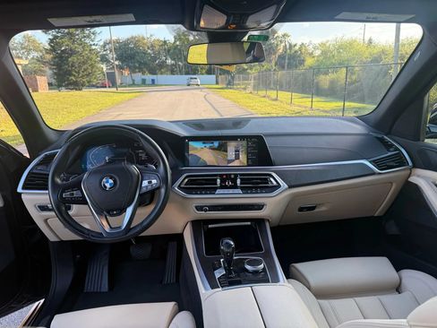 Used 2022 BMW X5 sDrive40i w/ Parking Assistance Package RWD image 11