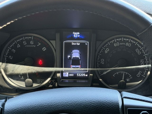 Used 2022 Toyota Tacoma TRD Sport AWD/4WD image 24