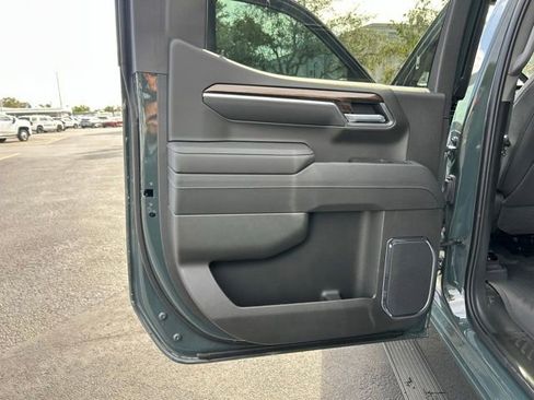 New 2026 Chevrolet Silverado 1500 LT Trail Boss w/ Convenience Package II AWD/4WD image 9