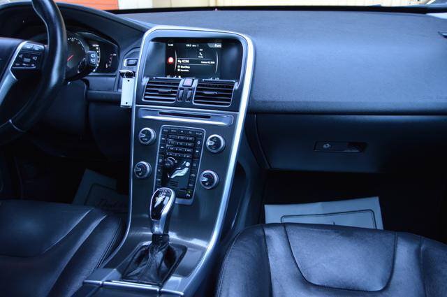 Used 2015 Volvo XC60 T5 Premier w/ Proximity Package FWD image 19