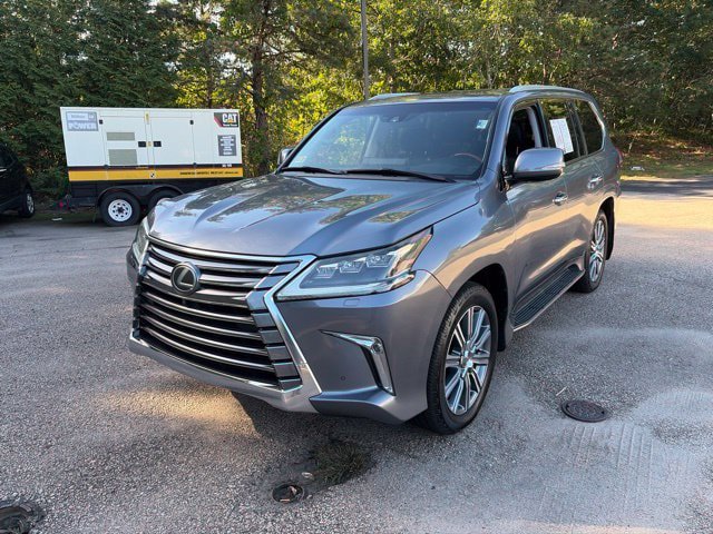 Used 2017 Lexus LX 570 4WD w/ Luxury Package image 2