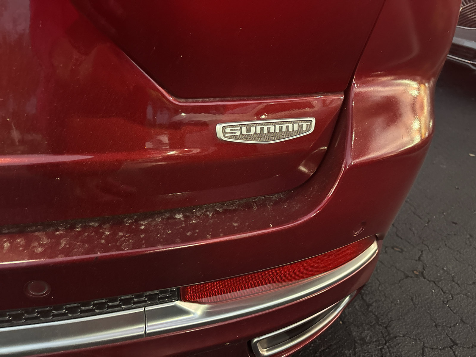 Used 2024 Jeep Grand Cherokee Summit AWD/4WD image 7