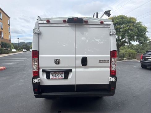 Used 2024 RAM ProMaster 2500 FWD image 8