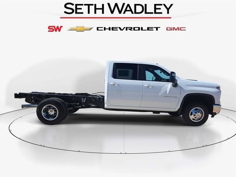 New 2026 Chevrolet Silverado 3500 LT w/ Convenience Package image 8