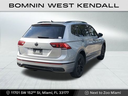 Used 2022 Volkswagen Tiguan SE R-Line image 7