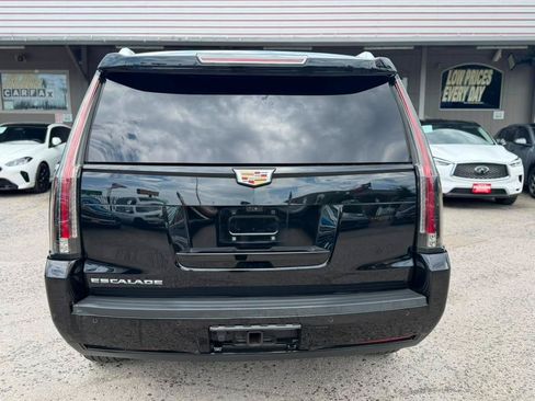 Used 2020 Cadillac Escalade Luxury w/ Escalade Sport Edition AWD/4WD image 5