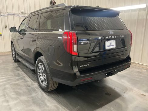 Used 2025 Ford Expedition Active RWD image 24