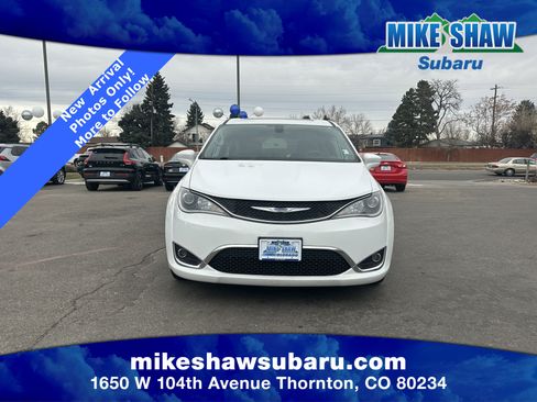 Used 2019 Chrysler Pacifica Touring Plus image 2